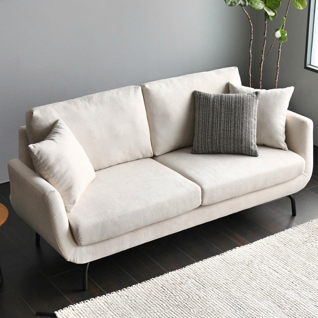 Elegantes skandinavisches Design-Polstersofa