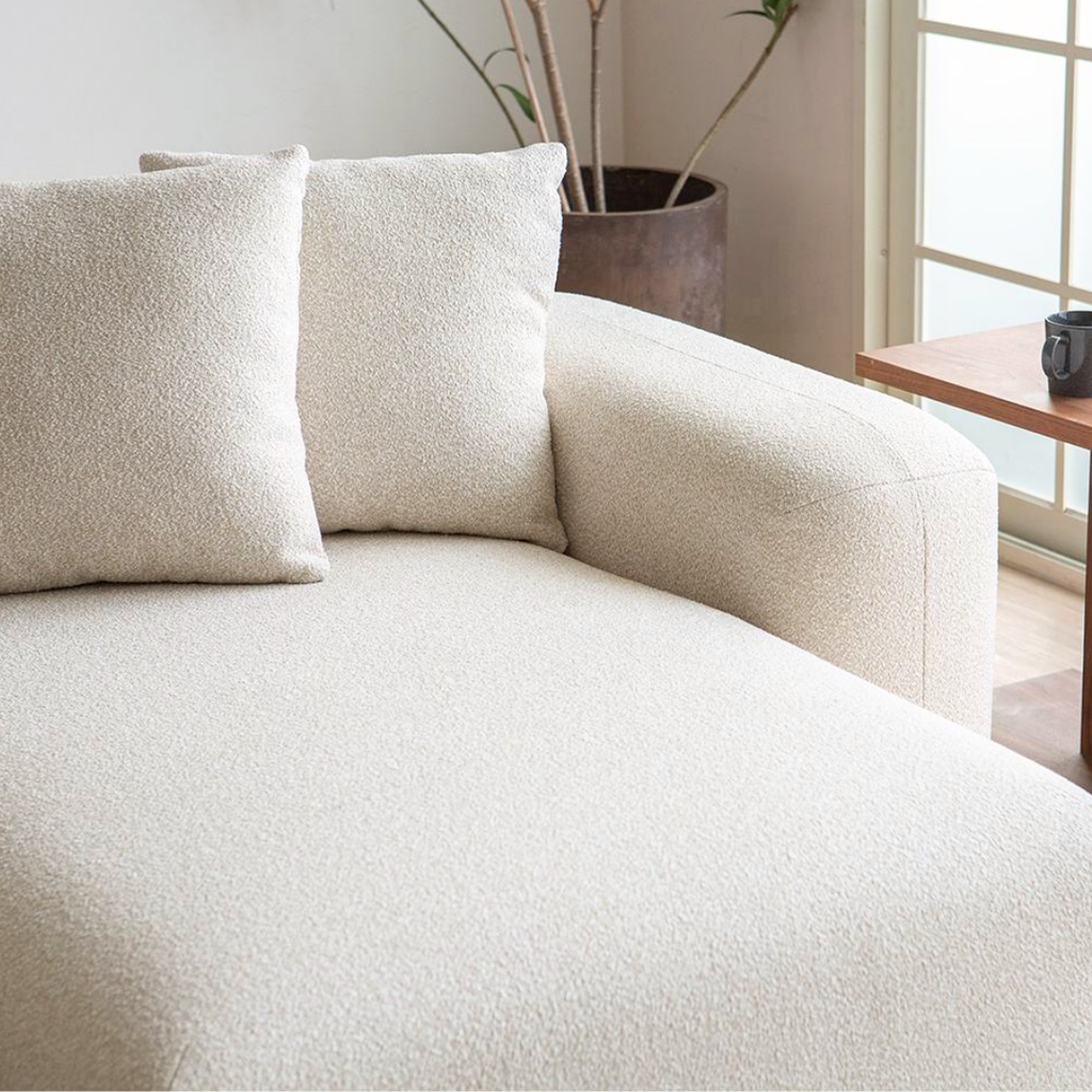 Modernes minimalistisches Bouclé-Ecksofa